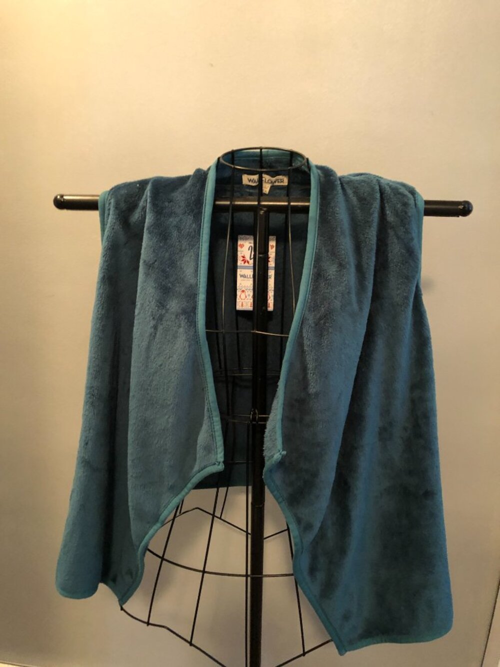 NWT Wallflower XL Teal Green Fleece Vest 22" Pit to Pit